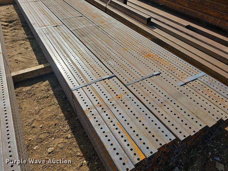 image for item OL9396 (60) perforated square tubing