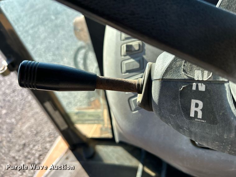 image for item DJ6376 2004 Case 590 Super M Series 2  backhoe