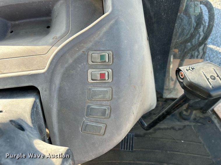 image for item DJ6376 2004 Case 590 Super M Series 2  backhoe