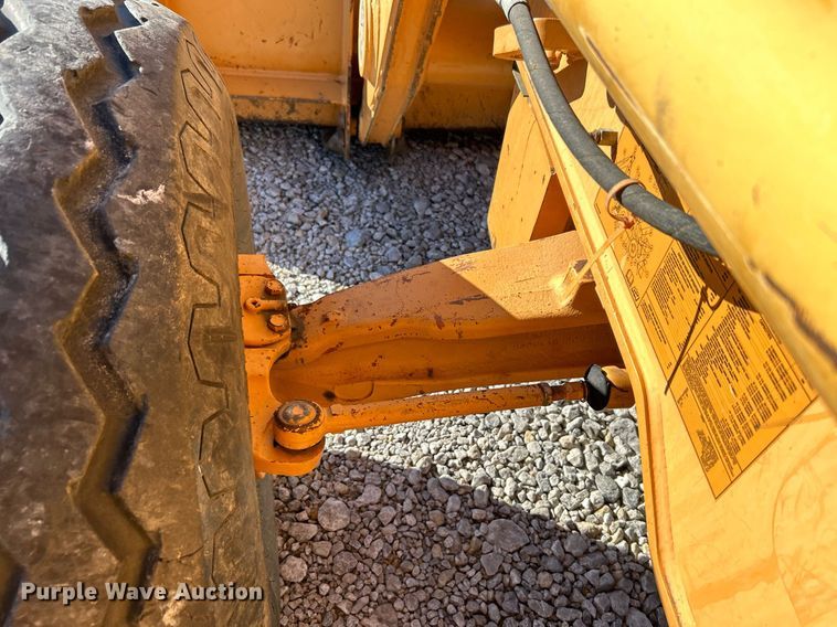 image for item DJ6376 2004 Case 590 Super M Series 2  backhoe