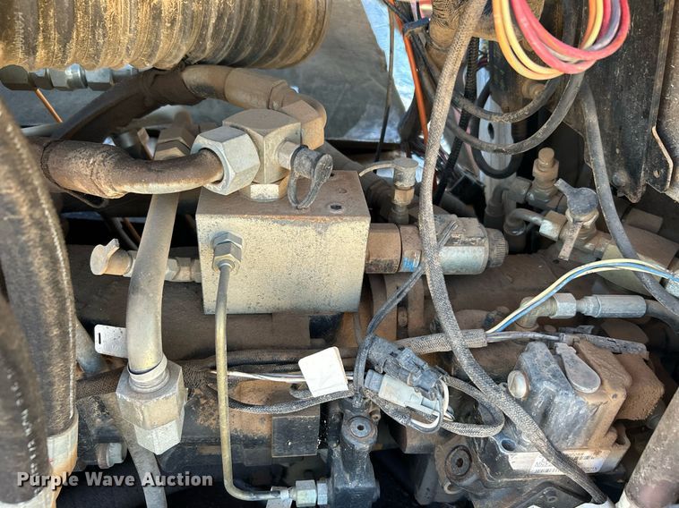 image for item DJ6393 2009 Ditch Witch JT3020 Mach 1  directional boring unit