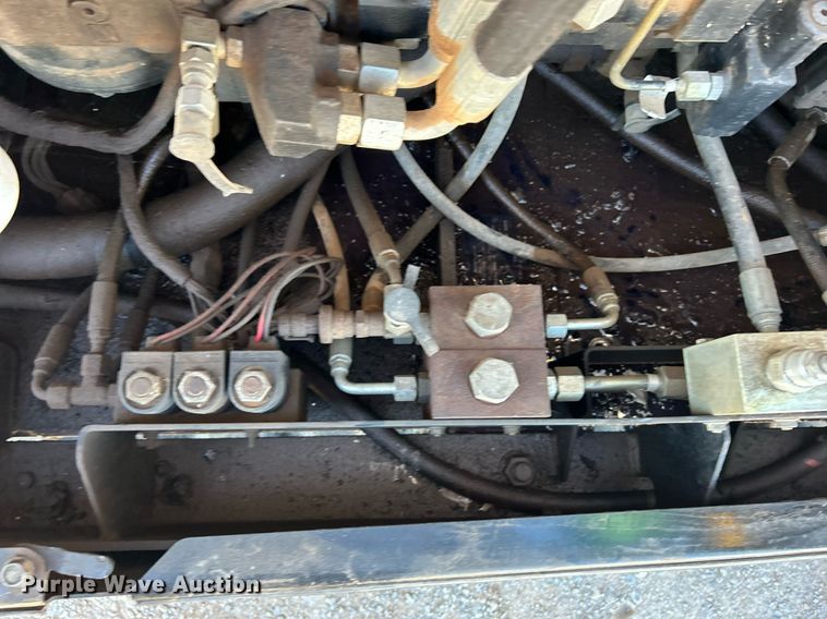 image for item DJ6393 2009 Ditch Witch JT3020 Mach 1  directional boring unit