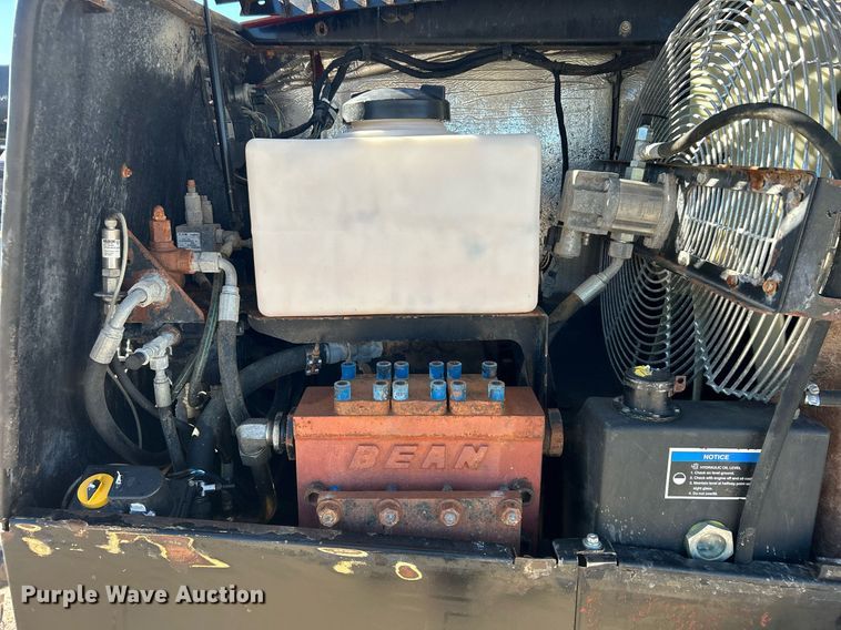 image for item DJ6393 2009 Ditch Witch JT3020 Mach 1  directional boring unit