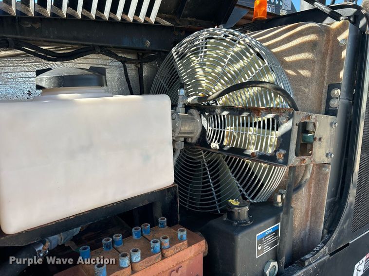 image for item DJ6393 2009 Ditch Witch JT3020 Mach 1  directional boring unit