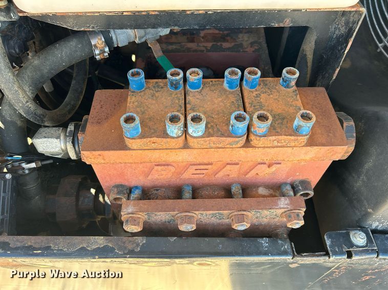 image for item DJ6393 2009 Ditch Witch JT3020 Mach 1  directional boring unit