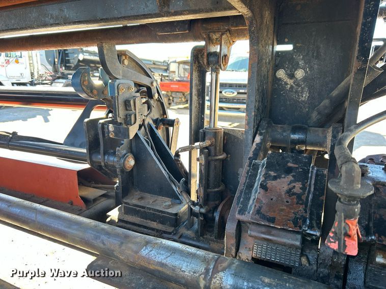 image for item DJ6393 2009 Ditch Witch JT3020 Mach 1  directional boring unit