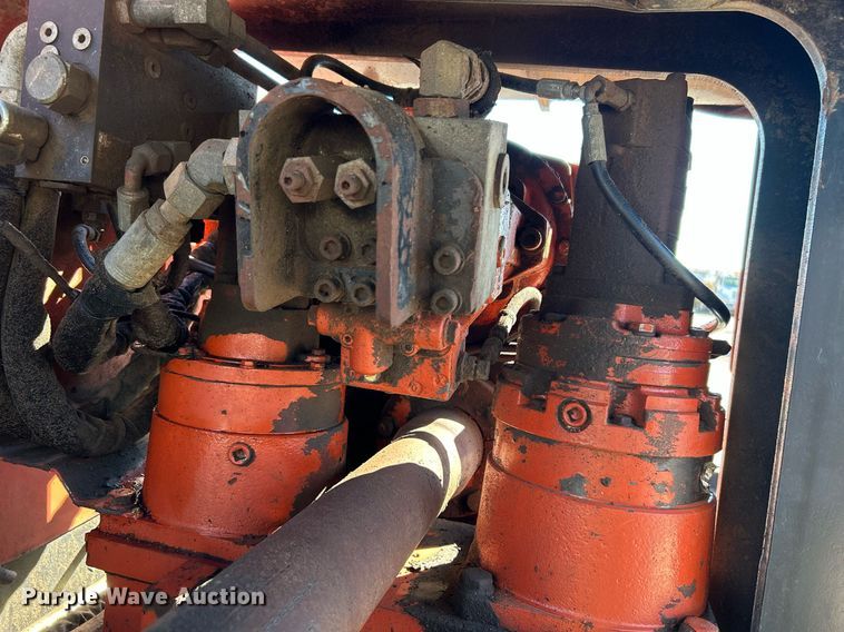 image for item DJ6393 2009 Ditch Witch JT3020 Mach 1  directional boring unit