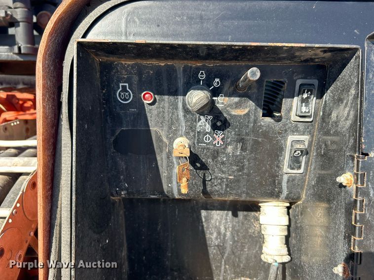 image for item DJ6393 2009 Ditch Witch JT3020 Mach 1  directional boring unit