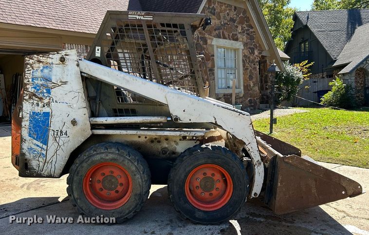 image for item DJ6448 1992 Bobcat 743B  skid steer loader