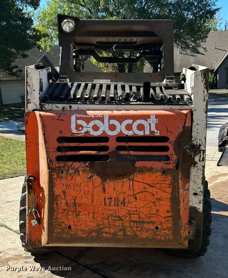 image for item DJ6448 1992 Bobcat 743B  skid steer loader