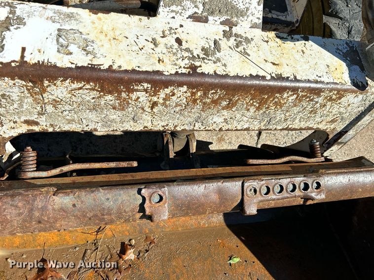 image for item DJ6448 1992 Bobcat 743B  skid steer loader