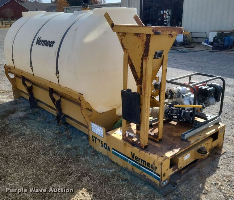 image for item DK1173 2000 Vermeer ST750A  mud mixer