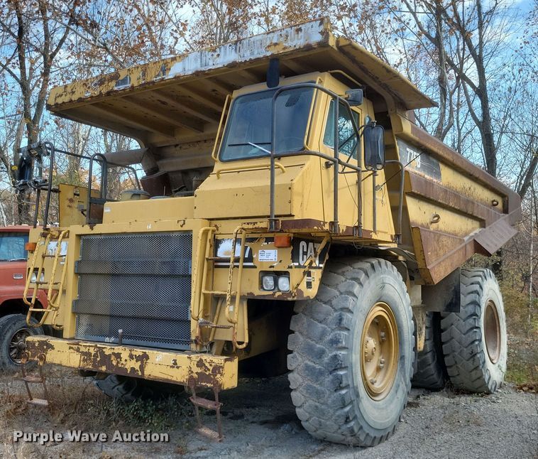 image for item DK1174 1996 Caterpillar 775B  haul truck