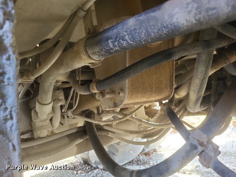 image for item DK1174 1996 Caterpillar 775B  haul truck