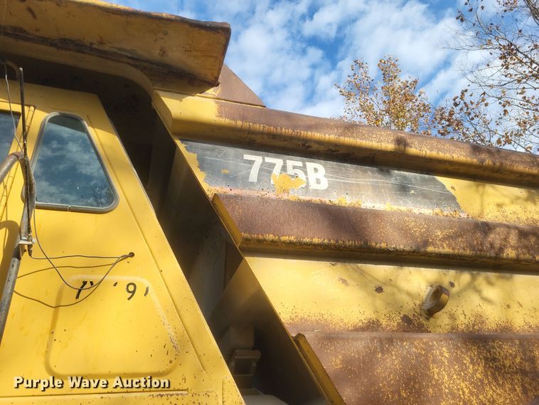 image for item DK1174 1996 Caterpillar 775B  haul truck
