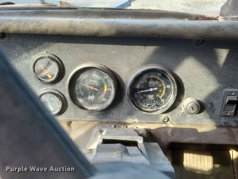image for item DK1174 1996 Caterpillar 775B  haul truck