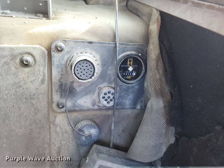 image for item DK1174 1996 Caterpillar 775B  haul truck