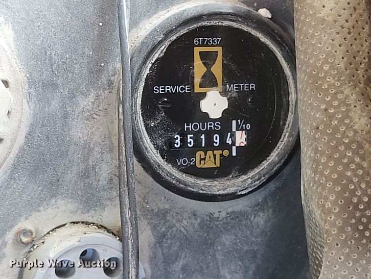 image for item DK1174 1996 Caterpillar 775B  haul truck