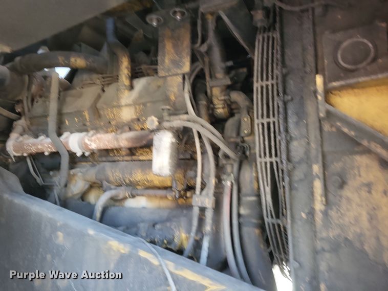 image for item DK1174 1996 Caterpillar 775B  haul truck