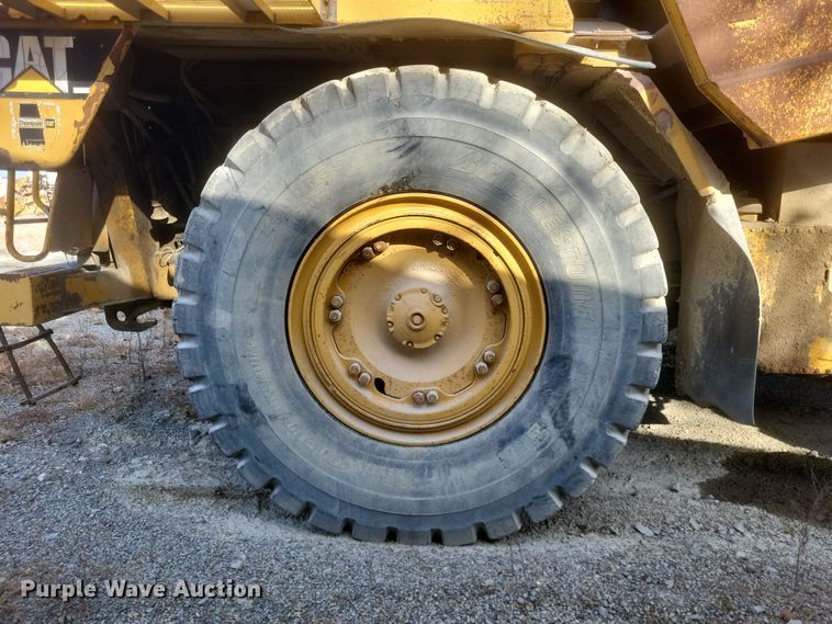 image for item DK1174 1996 Caterpillar 775B  haul truck