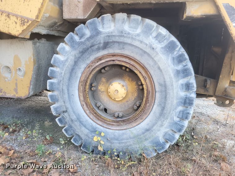 image for item DK1174 1996 Caterpillar 775B  haul truck