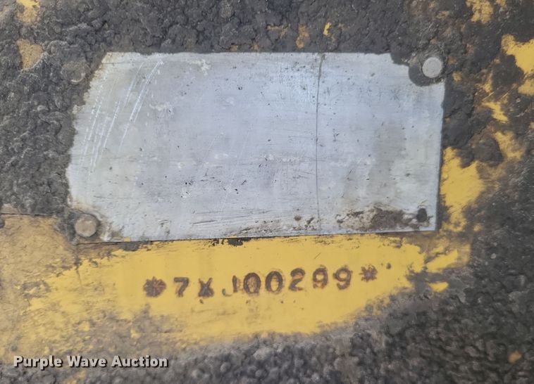 image for item DK1174 1996 Caterpillar 775B  haul truck