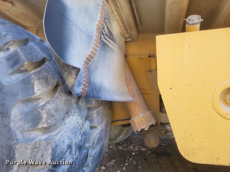 image for item DK1175 1995 Caterpillar 775B  haul truck