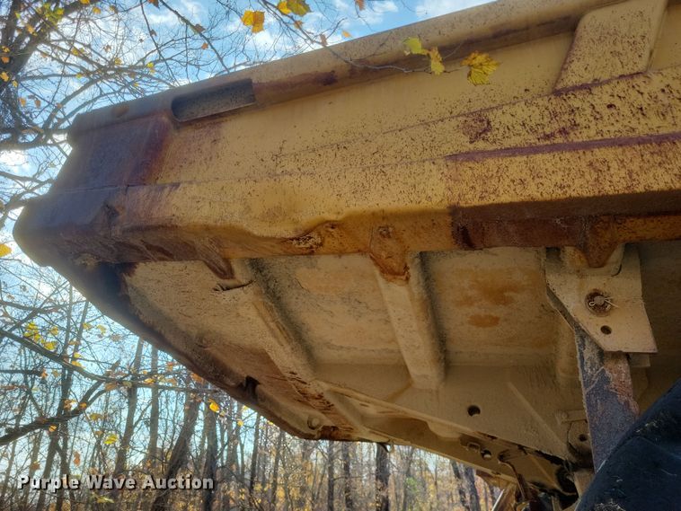 image for item DK1175 1995 Caterpillar 775B  haul truck