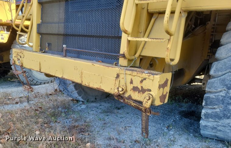 image for item DK1175 1995 Caterpillar 775B  haul truck