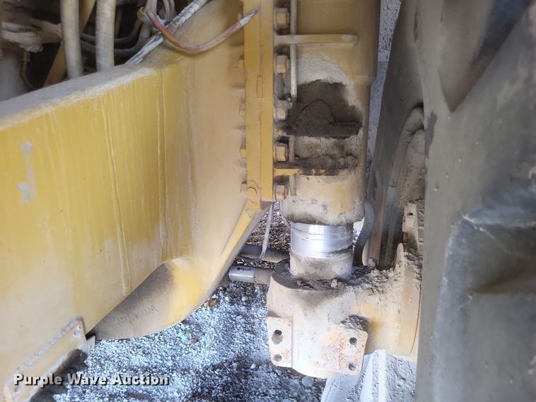 image for item DK1175 1995 Caterpillar 775B  haul truck