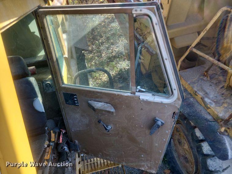 image for item DK1175 1995 Caterpillar 775B  haul truck