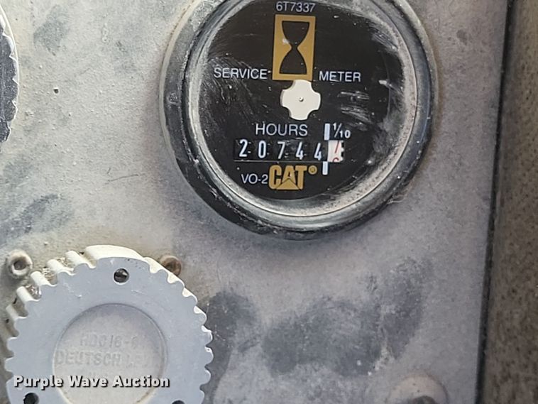 image for item DK1175 1995 Caterpillar 775B  haul truck