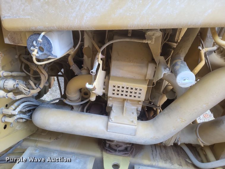 image for item DK1175 1995 Caterpillar 775B  haul truck