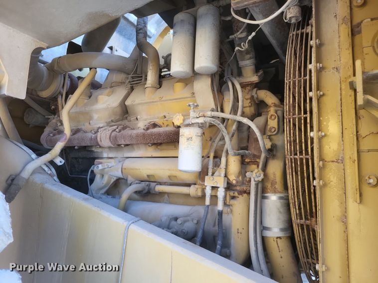 image for item DK1175 1995 Caterpillar 775B  haul truck