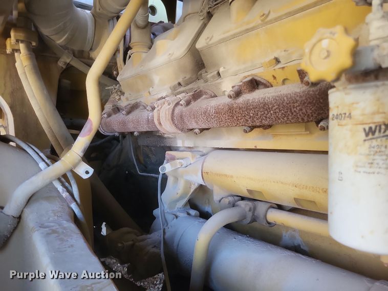 image for item DK1175 1995 Caterpillar 775B  haul truck