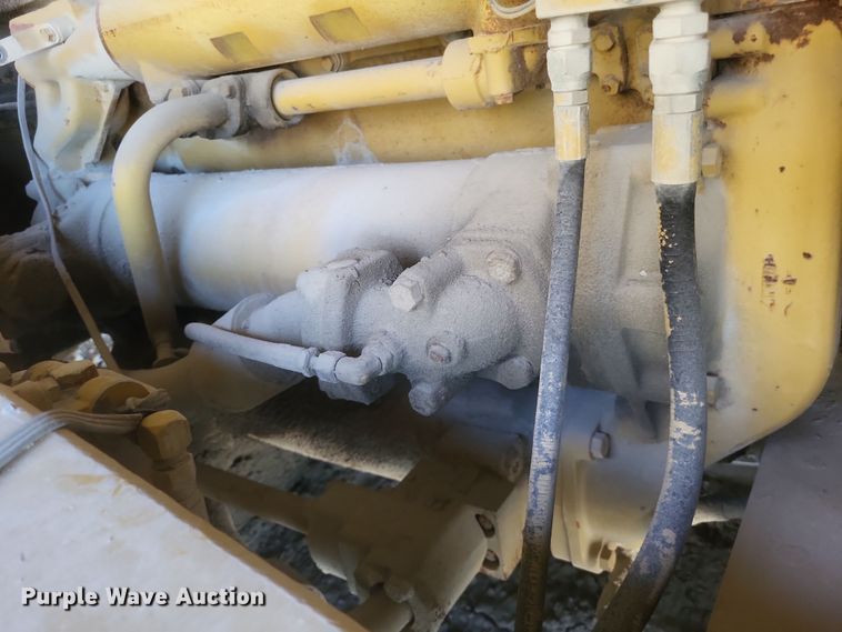 image for item DK1175 1995 Caterpillar 775B  haul truck