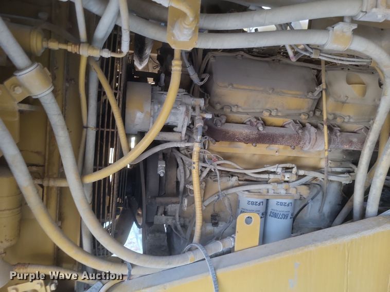 image for item DK1175 1995 Caterpillar 775B  haul truck