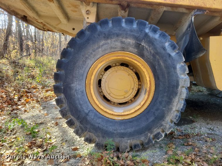 image for item DK1175 1995 Caterpillar 775B  haul truck