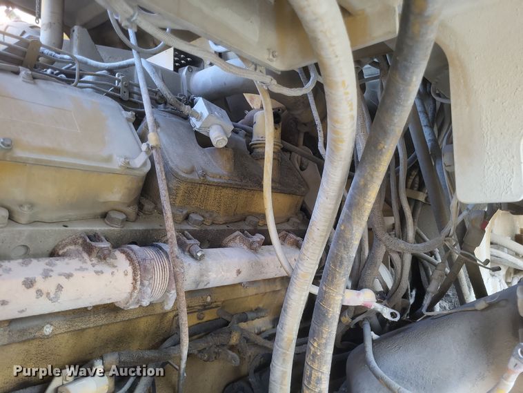 image for item DK1176 1996 Caterpillar 775B  haul truck