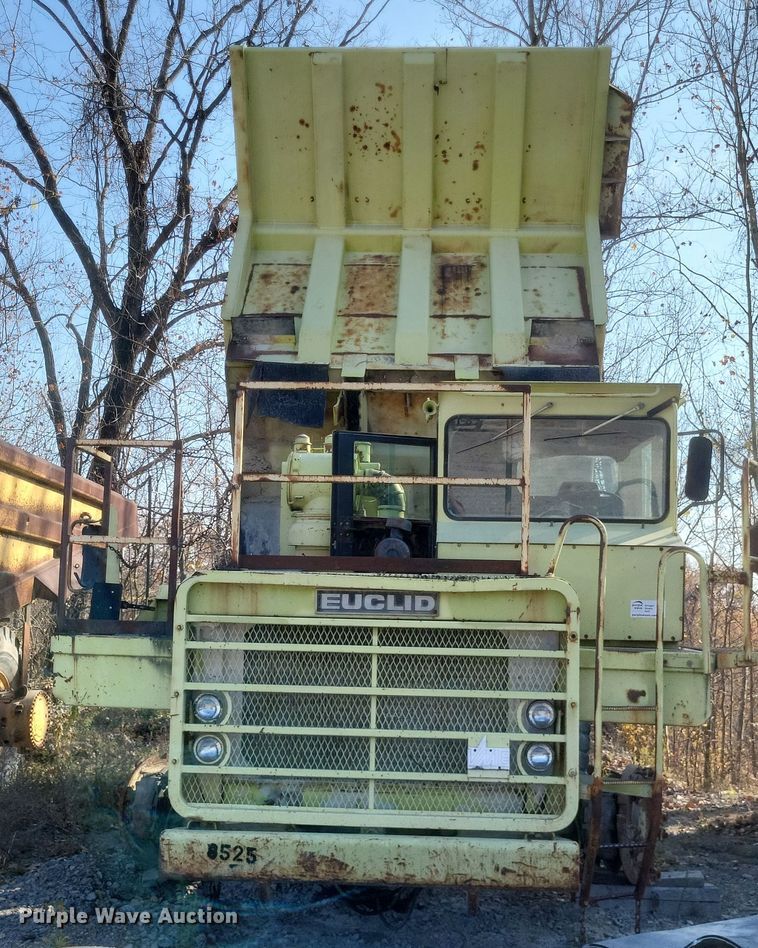 image for item DK1177 1991 Euclid R35  haul truck