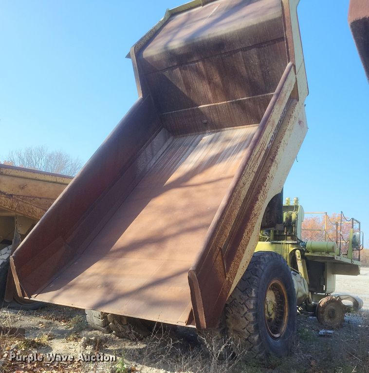 image for item DK1177 1991 Euclid R35  haul truck