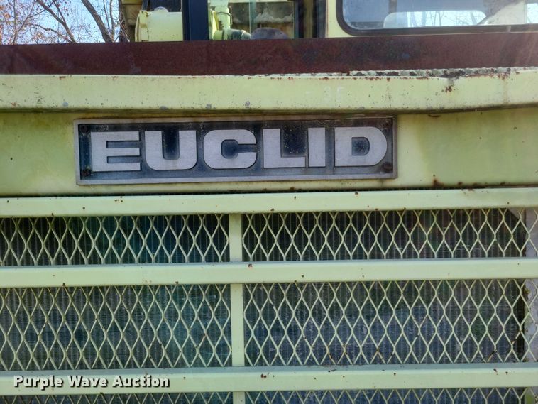 image for item DK1177 1991 Euclid R35  haul truck