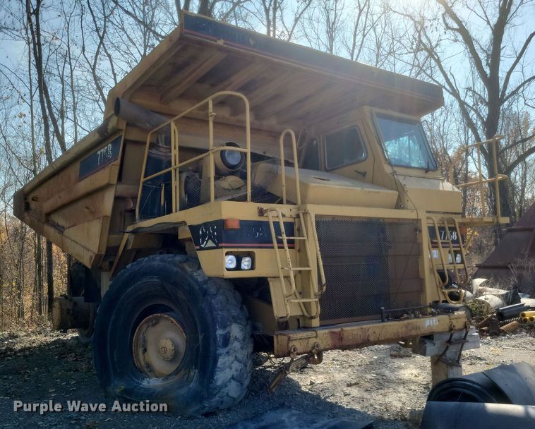 image for item DK1178 1994 Caterpillar 775B  haul truck