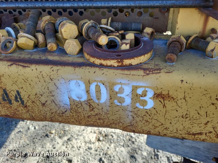 image for item DK1178 1994 Caterpillar 775B  haul truck