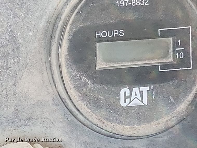 image for item DK1178 1994 Caterpillar 775B  haul truck