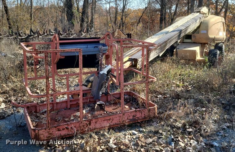 image for item DK1179 1996 JLG 600S  boom lift