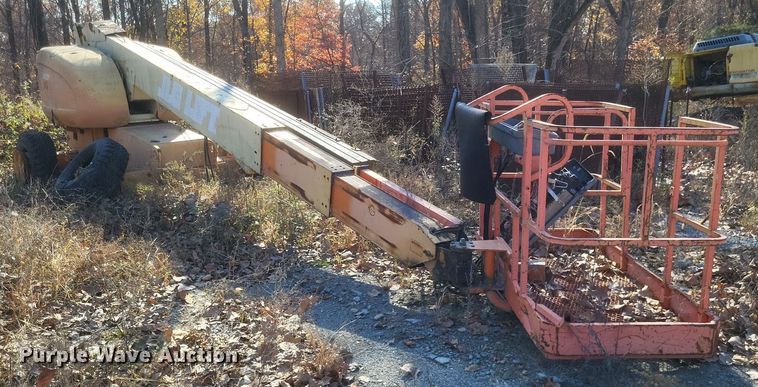 image for item DK1179 1996 JLG 600S  boom lift