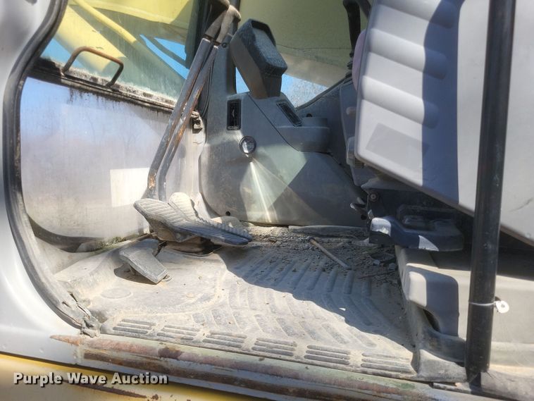 image for item DK1180 Kobelco SK330LC  excavator