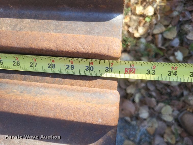 image for item DK1180 Kobelco SK330LC  excavator