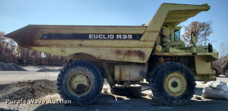 image for item DK1182 1989 Euclid R35  haul truck
